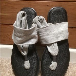 Sanuk Flip Flops